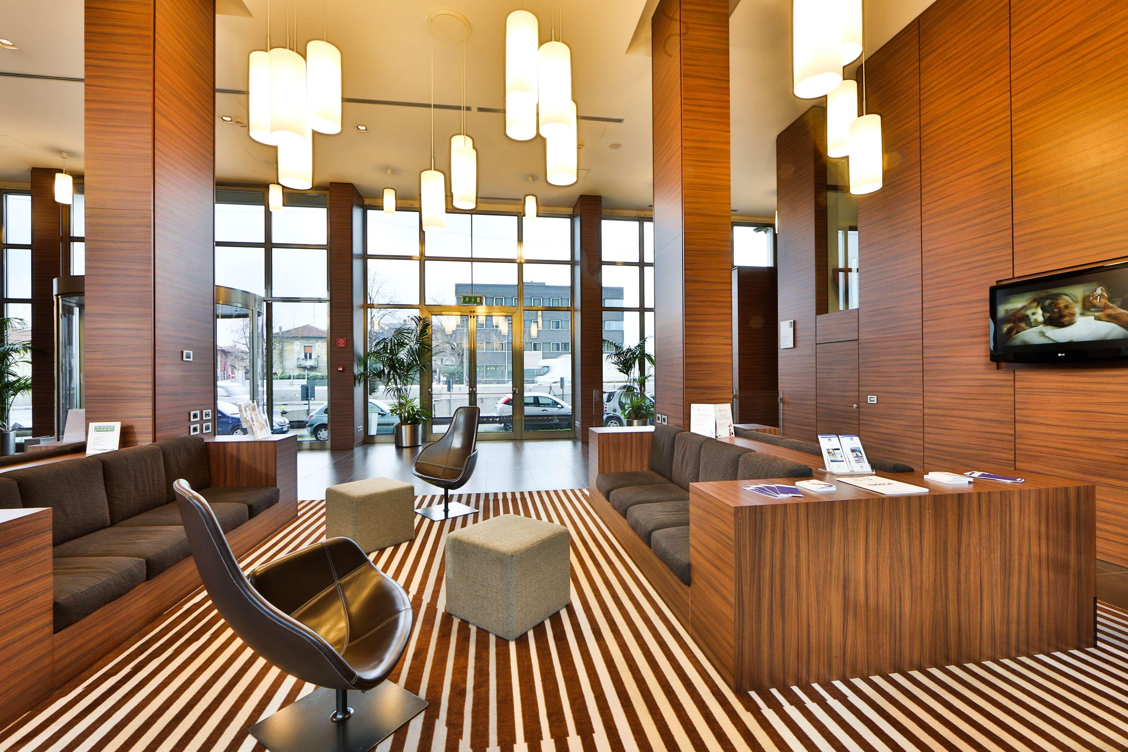 Best Western Plus Hotel Monza E Brianza Palace Чинизелло-Бальзамо Экстерьер фото